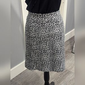 Michael Kors Black, Gray, and White Cheetah Print Pencil Skirt Sz M
